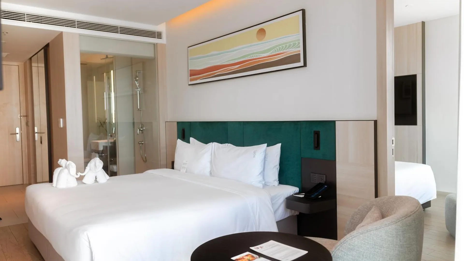 *****  December Hotel Nha Trang Vietname